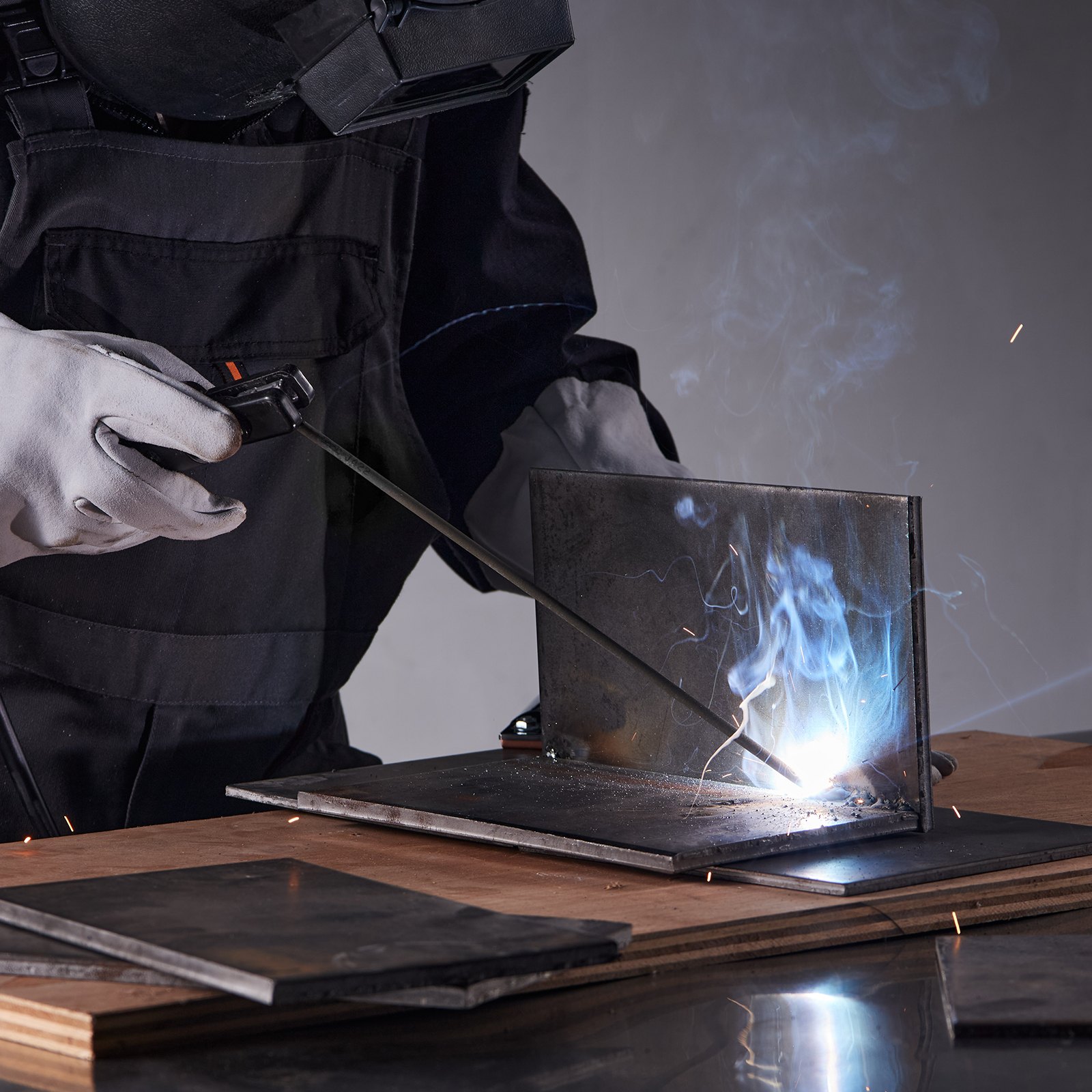 Spawarka TIG VEVOR, spawarka 4 w 1 (duży wyświetlacz LED) – DC Pulse TIG/DC Pulse MMA/Lift TIG/MMA (Stick), spawarka elektryczna ze sterowaniem synergicznym, inwerter IGBT, gorący start