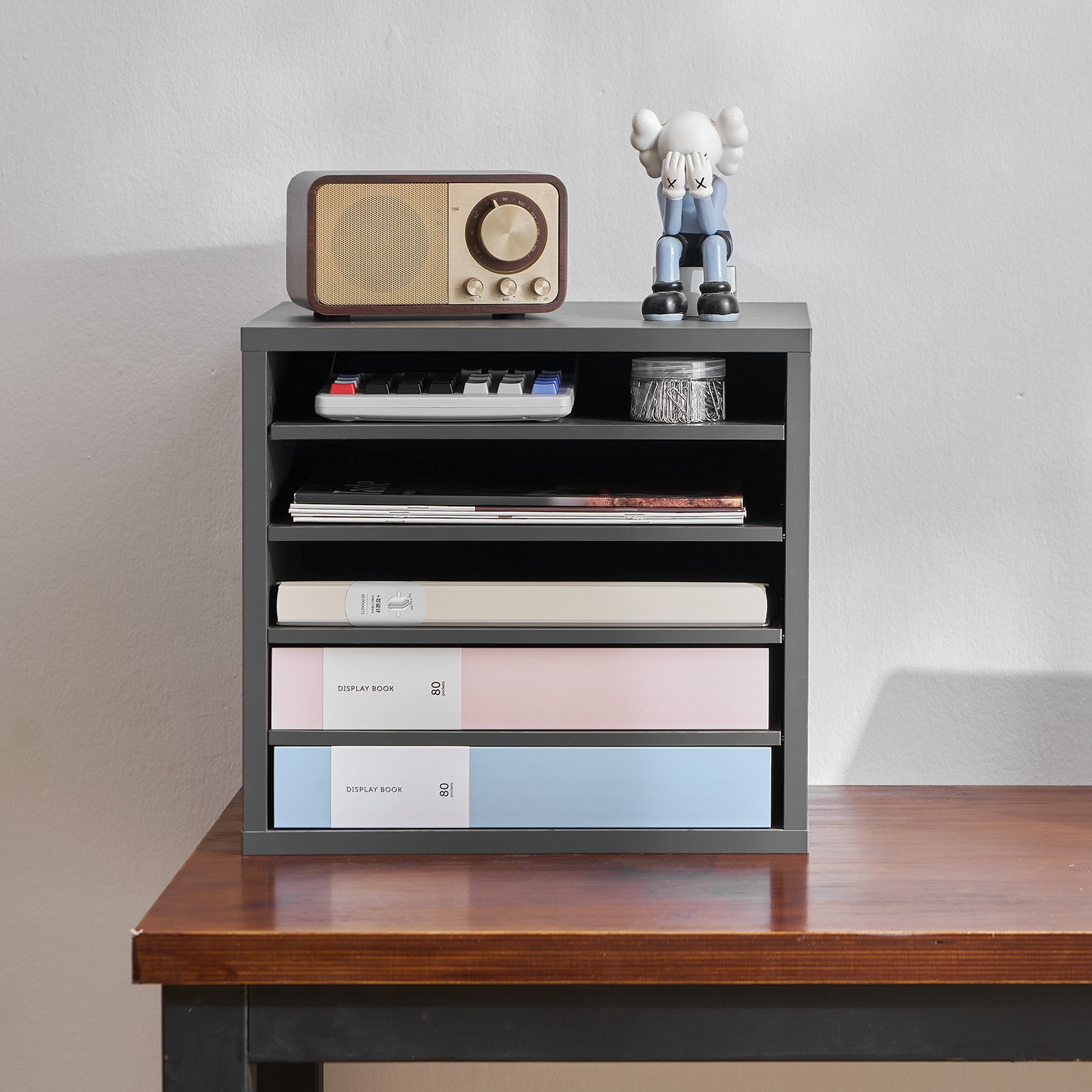 VEVOR Organizer na dokumenty z 5 przegródkami i regulowanymi półkami, tacka na dokumenty do sortowania dokumentów, wykonana z płyty wiórowej i MDF, do biura i sali lekcyjnej, kolor szary