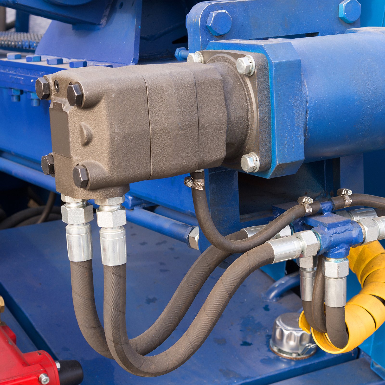 Zestaw 64-częściowych złączek hydraulicznych BSPP firmy VEVOR, zestaw precyzyjnych nakrętek i korków hydraulicznych, ocynkowana stal, zestaw adapterów o dużej wytrzymałości, rozmiary deski rozdzielczej: 04/06/08/10/12/16