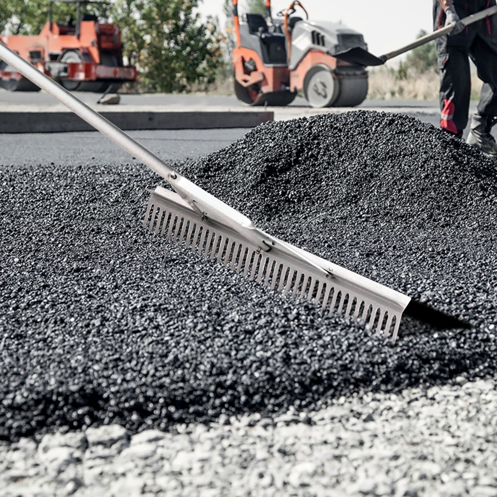 Grabie ogrodowe VEVOR 1915 x 914 x 100 mm Grabie ogrodowe ze stopu aluminium Grabie do liści 37 zębów Grabie do chwastów 27,8 x 1905 mm Rozmiar uchwytu Mechanizm blokady sprężynowej Grabie ogrodowe do środowisk lądowych/wodnych