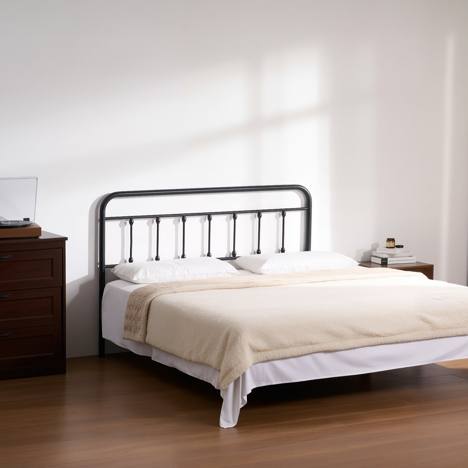 VEVOR Metal Headboard, Queen Size Headboard with Adjustable Height, Metal Headboard for Queen Size Bed, W59.65 x H40.55 x D1.5 inches, Ideal for Bedroom, Hotel, Homestay, Dormitory, Black