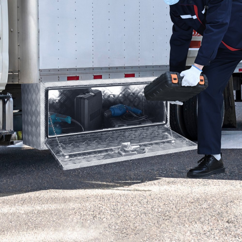 VEVOR Underbody Truck Box, 36"×17"×18" Pickup Storage Box, Heavy Duty Aluminum Diamond Plate Tool Box with Lock and Keys, Waterproof Trailer Storage Box with T-Handle Latch for Truck, Van, Trailer