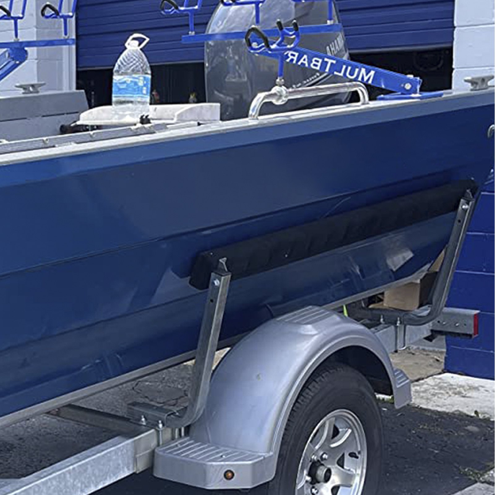 VEVOR Boat Trailer Guide-ons, 2 PCS Rustproof Steel Trailer Guide ons, Trailer Guides with Carpet-Padded Boards, Mounting Parts Included, for Ski Boat, Fishing Boat or Sailboat Trailer