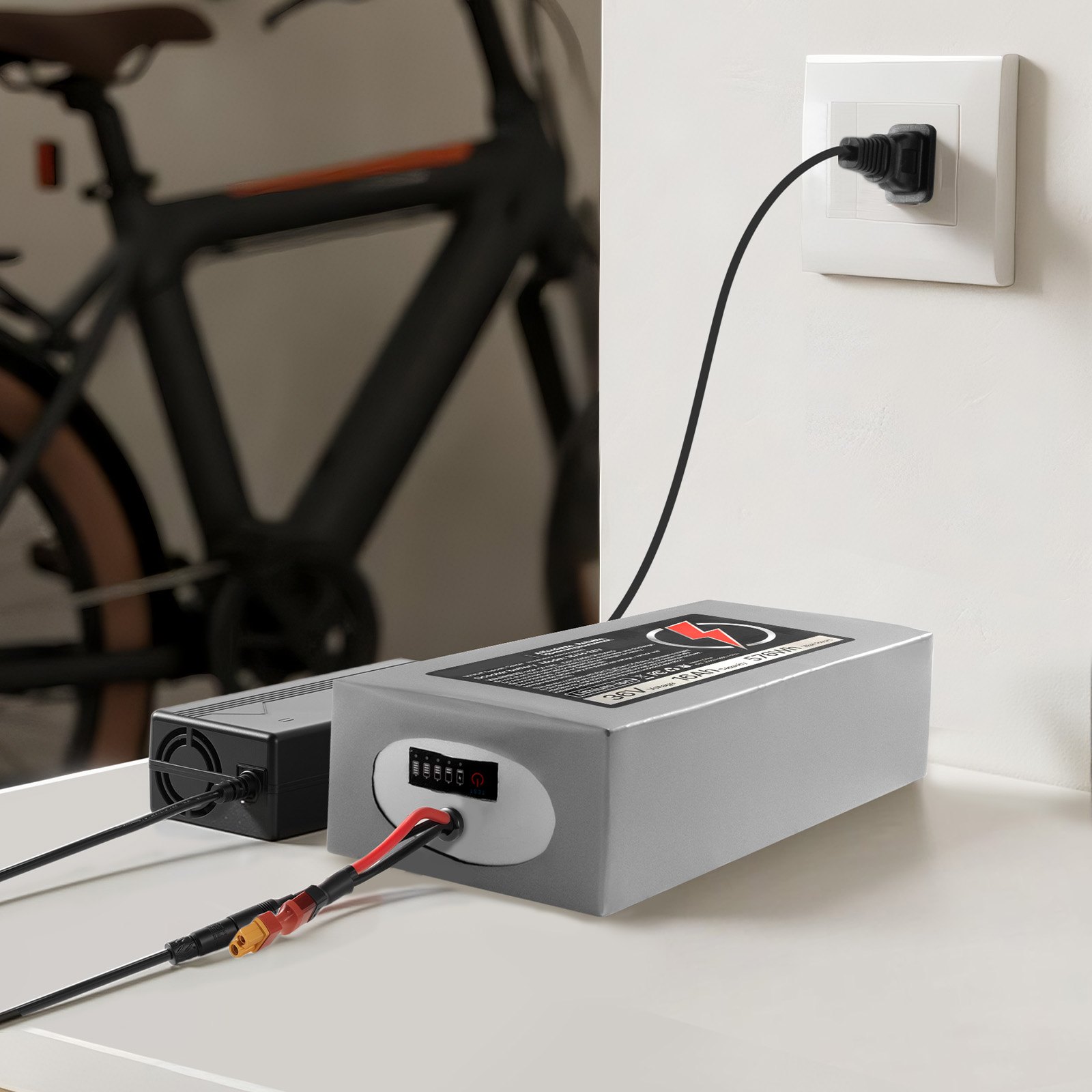 VEVOR 36V Electric Scooter Battery, 16Ah, Ebike Lithium Battery Pack with 30A BMS, Charger, T-Plug Expansion Cable, 500+ Cycles, Compatible with 2880W Motors, for Electric Bikes Bicycles, Scooters