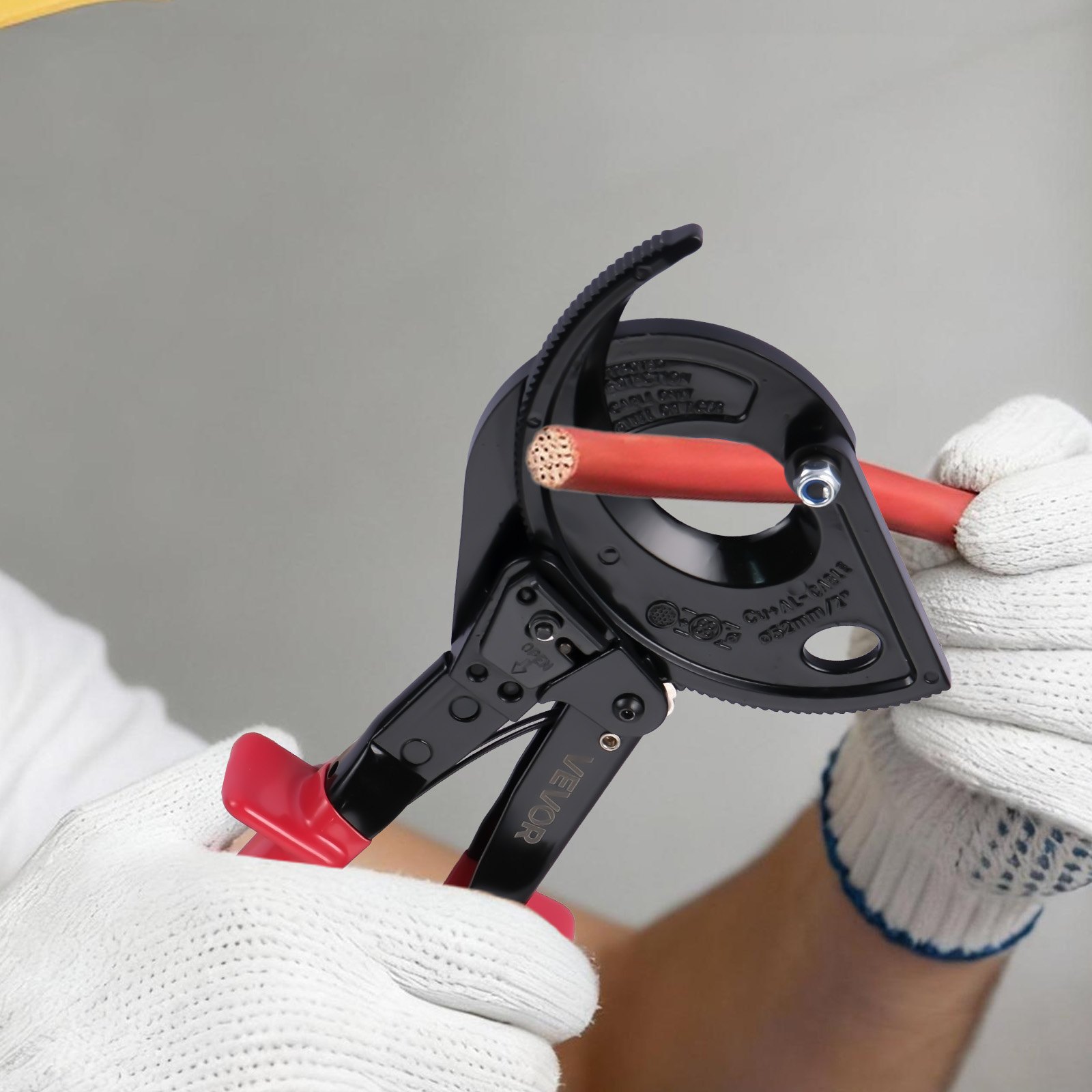VEVOR Ratcheting Cable Cutter, Spring Steel Blades with Insulated Handles, Quick-Release Button, Heavy Duty Ratchet Cable Wire Cutter for Cutting Copper & Aluminum Cables Up to 800 MCM / 400 mm²