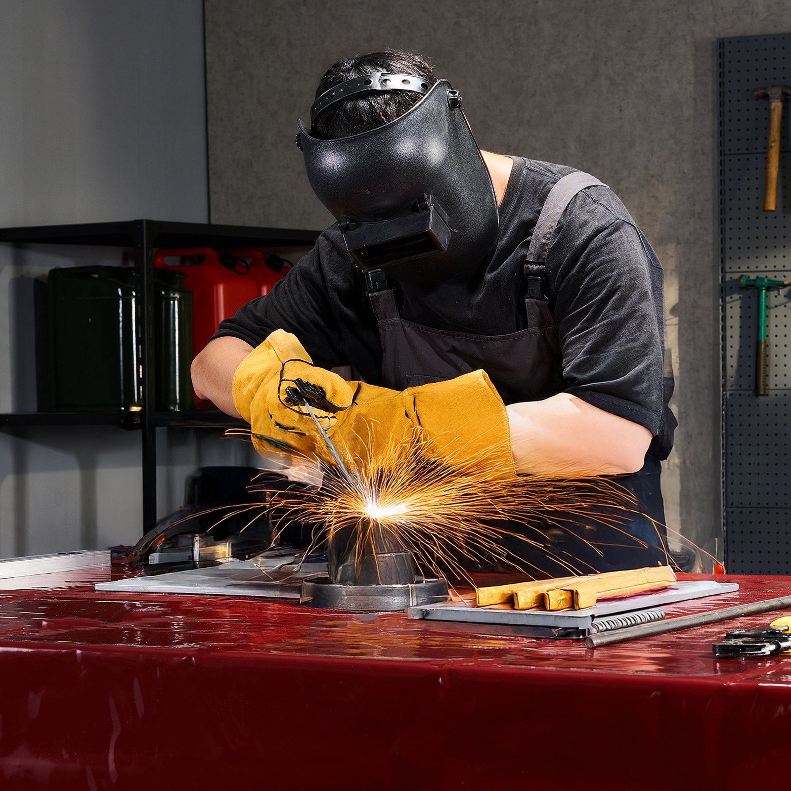 VEVOR 2PCS Welding Curtains, 1.74 x 2.34m Welding Screen Curtain, Flame-Resistant Vinyl Safety Protective Screen with 6-Level UV Protection & Hanging Holes, Portable for Workshop/Industrial Use, Red