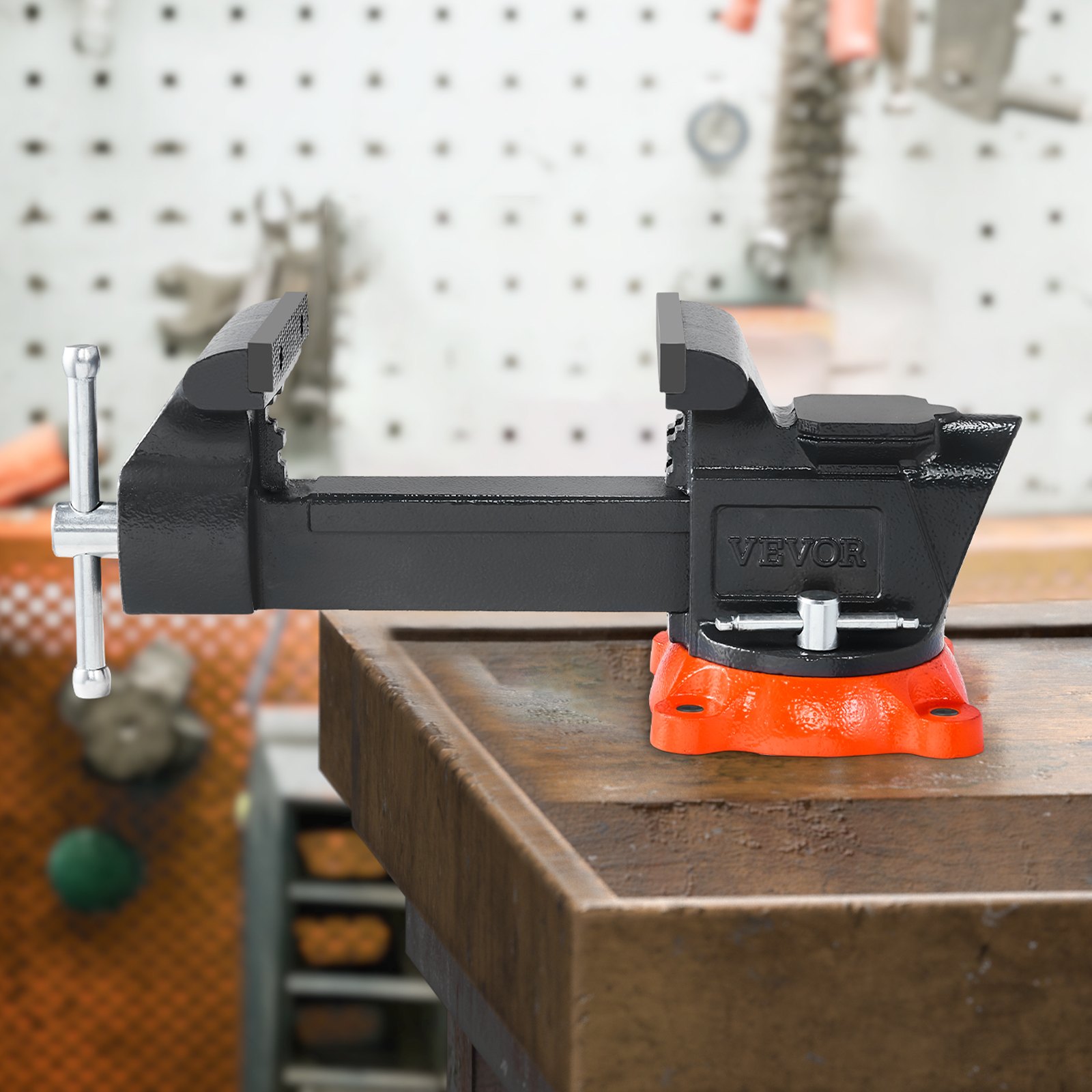 VEVOR Bench Vise, 5" Jaw Width, 5" Max Jaw Opening Multipurpose Vise with 360° Swivel Locking Base, 2.8" Throat Depth, Heavy Duty Ductile Iron Workbench Vise with Anvil, for Clamping Round Pipes