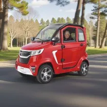 VEVOR 4-Wheel Enclosed Mobility Scooter for Seniors Adults, 660lbs Capacity, 3-Seater 2000W Electric Recreational Mobility Scooter 45 Miles Long Range, Remote Unlock, All-Terrain for Touring Shopping