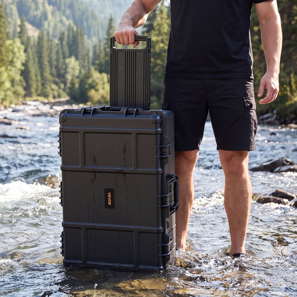 VEVOR Weatherproof Hard Case 800 x 520 x 310 mm All Weather Waterproof, For Audio Gear and Outdoor Tools, Heavy Duty Protective Dry Box with Reinforced Latches, Retractable Handle, IP67, Black