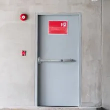 VEVOR Door Push Bar Panic Exit Device, 31” Stainless Steel Commercial Emergency Exit Door Push Bar with Exterior Lever and 3 Keys, Emergency Exit Door Hardware for 30"-36" Metal Wood Door