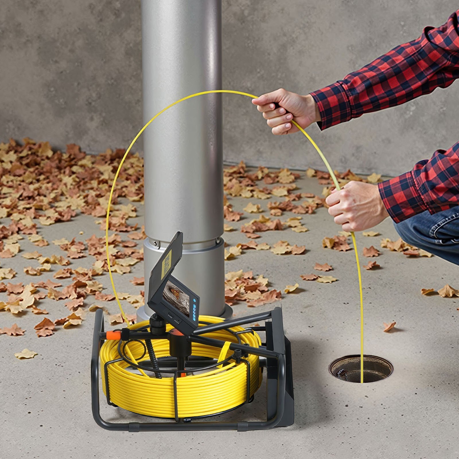 VEVOR Sewer Camera Pipe Inspection Camera 30M / 98.4FT Cable 4.3 In. LCD Monitor