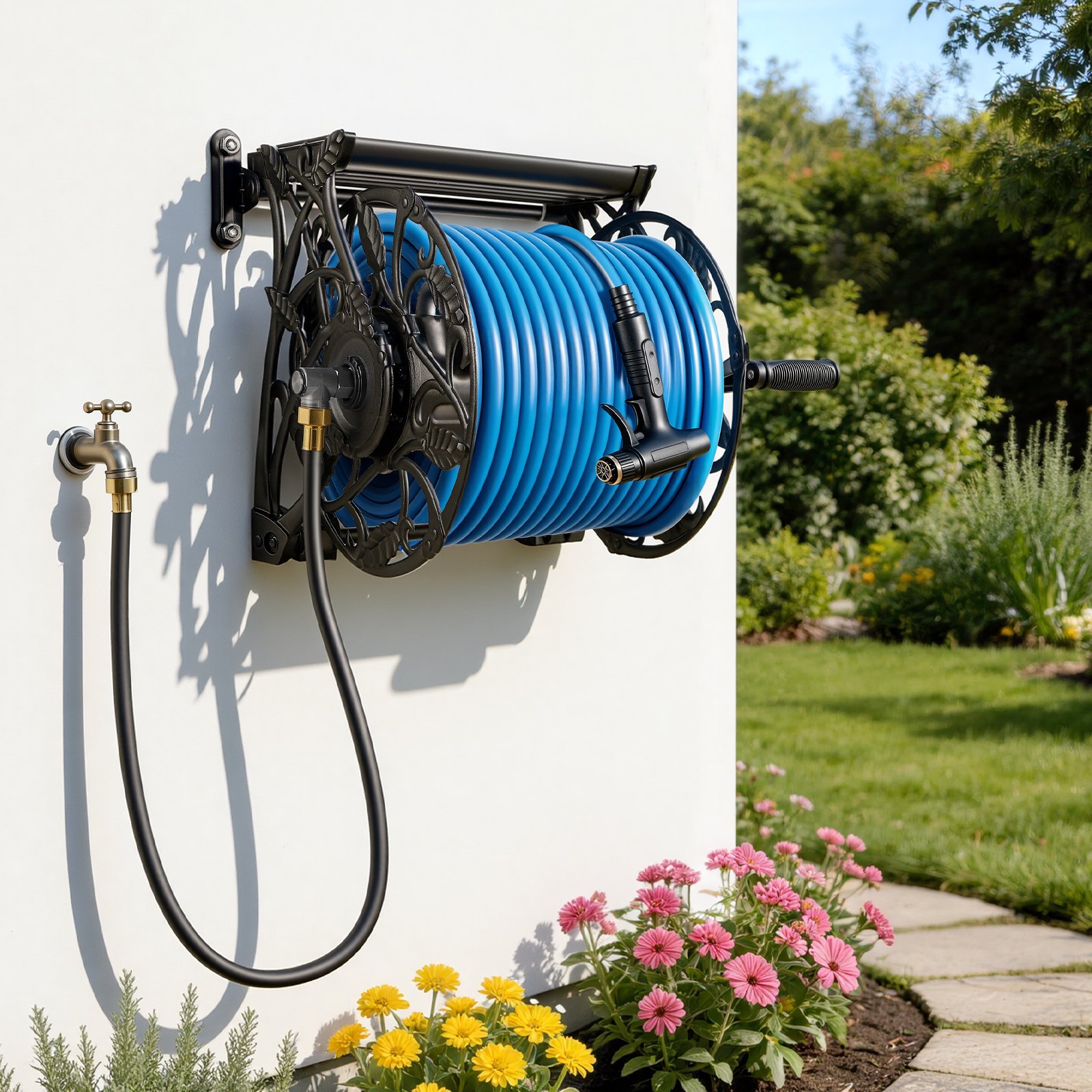 VEVOR Wall Mounted Garden Hose Reel, Holds 135 Feet of 5/8-inch Hose, Outdoor Heavy-Duty Waterhose Holder Winder, with Widened Top Tray, Aluminum Alloy Connector, Decorative Pattern, for Backyards