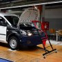 VEVOR Enredadera de motor automotriz, enredadera plegable de altura ajustable, capacidad de 400 libras, enredadera de motor de parte superior alta, con cuatro ruedas de 4 pulgadas, cubierta acolchada, para el hogar, garaje, mantenimiento de reparación de taller
