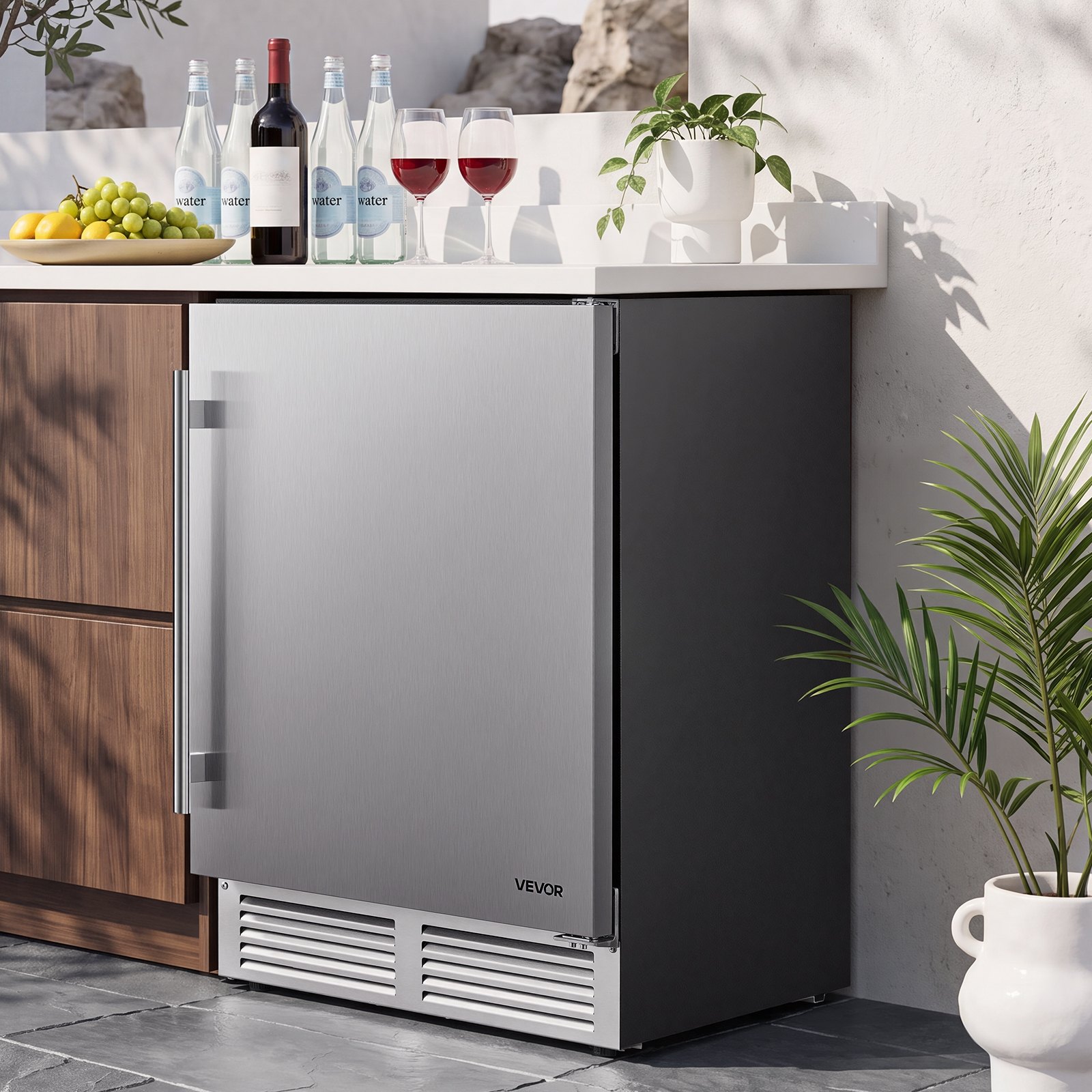 VEVOR Outdoor Beverage Refrigerator, 24 Inch Undercounter Drink Fridge, 304 Stainless Steel Door, 5.0 Cu. Ft, Hold 180 Cans, Powerful Cooling System, Built-in / Freestand Cooler, Home Bar & Patio