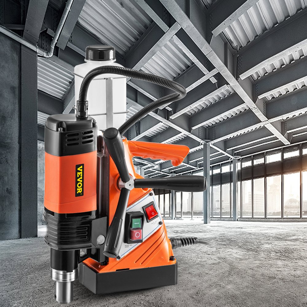 VEVOR Magnetic Drill Press 1100W Magnetic Base Drill 10000N Magnet Force 6PCS Cutter Kit Mag Drill with 1-1/3 inch (35mm) Boring Diameter 700 RPM Portable Electric Mag Drill Press w/6PCS Cutter Kit