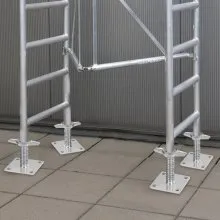 VEVOR 4-Pack Adjustable Leveling Jacks, 18.2 In Adjustable Height & 3307lbs/1500kg Total Load Capacity Scaffold Jacks Feet, Solid Carbon Steel Screw Jacks for Baker-Style Scaffolding Equipment, Silver
