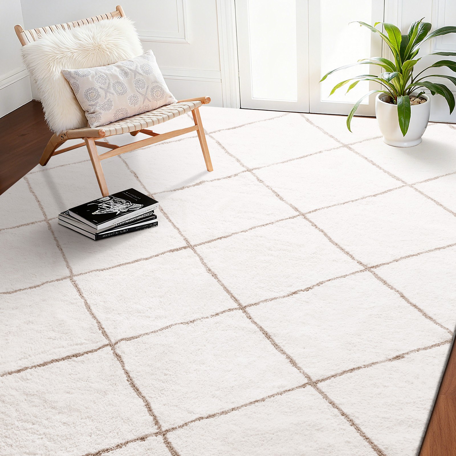VEVOR Indoor Plush Area Rugs, 2.44 x 3.05m Plush Carpet, Area Rugs Furry with Long Plushs Pile, Thick & Durable High-Pile Rug for High-Traffic Areas, Bedroom, Non-Shedding & Non-Slip Backing, Beige