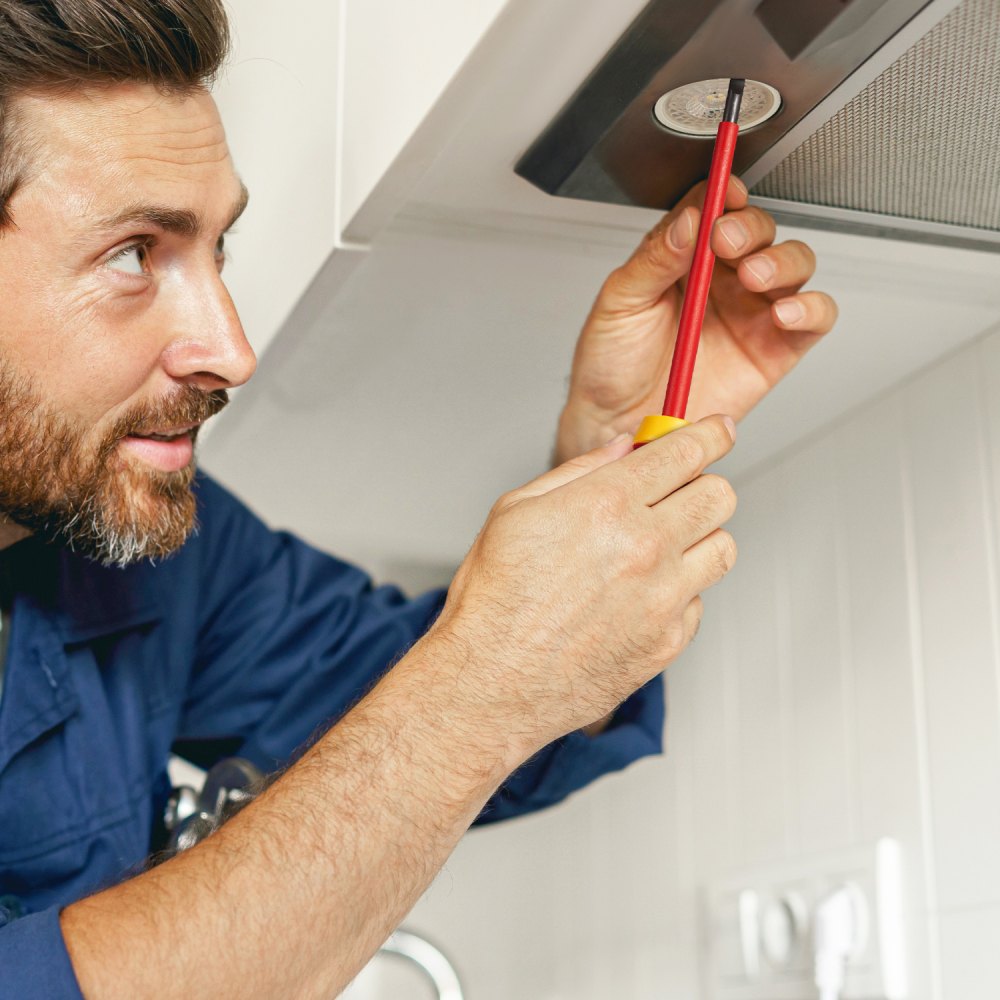 VEVOR Insulated Screwdriver Set, 11-Piece Professional Electrical Screwdriver Set, Insulated Electrician Tool Set with Magnetic Phillips Slotted Pozi Tips, Voltage Tester, for Electrician Repairs