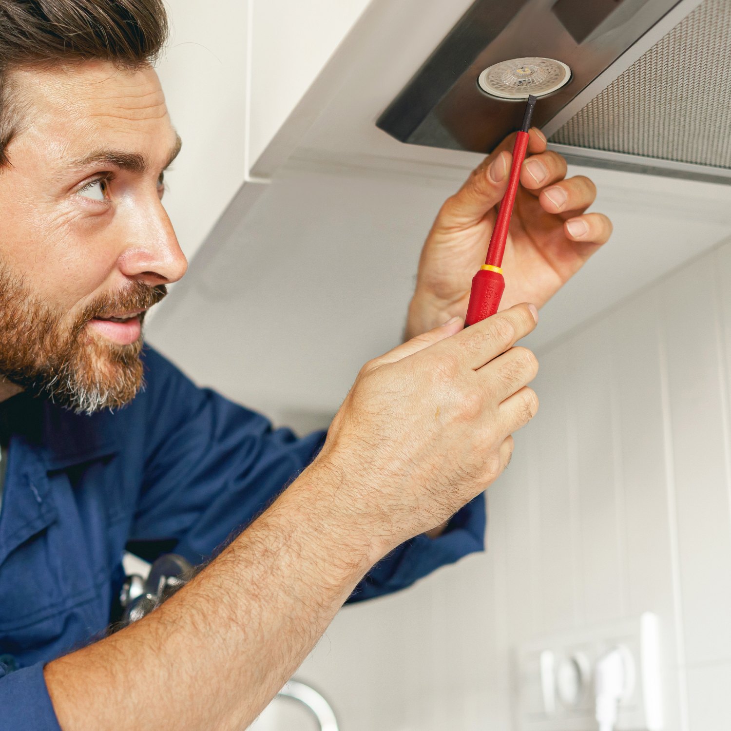 VEVOR Insulated Screwdriver Set, 6-Piece Professional Electrical Screwdriver Set, 1000V Insulated Electrician Tool Set, with Magnetic Phillips Slotted Tips, 360-Degree Rotating Screwdriver and Bag