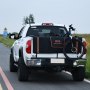 VEVOR Tailgate Bike Pad, 62" Truck Tailgate Pad Carry 6 Mountain Bikes, Tailgate Protection Pad with Reflective Strips and Tool Pockets, Tailgate Pad with Rear Camera Opening for Pickup Trucks