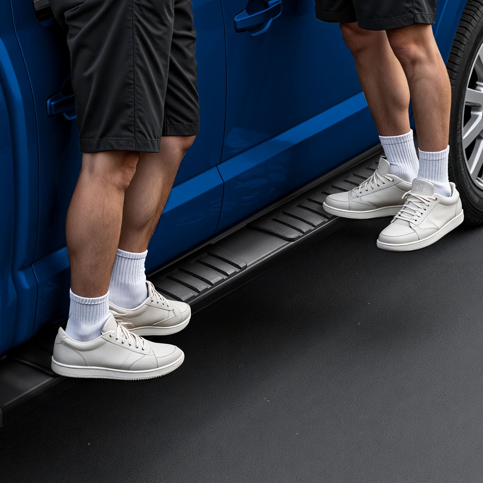 VEVOR Running Boards, 6 Inches Side Steps Compatible with 2009-2018 Dodge Ram 1500 Crew Cab, 2010-2025 Dodge Ram 2500 3500 Crew Cab(Not Fit 2019-2025 Ram 1500 New Body), Black Textured Aluminum Alloy Nerf Bars, 500 lbs Load Capacity