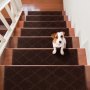 VEVOR Schodiskové nášľapy, protišmykový koberec na schody 9" x 28", Vnútorný behúň na drevené schodíky, protišmykový koberec Koberčeky na schody s mäkkým okrajom pre deti, starších a psov, 15 ks, hnedá