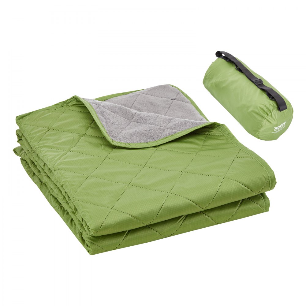 VEVOR Camping Blanket, Large Warm Stadium Blanket, Waterproof & Windproof, 330GSM Polyester Fleece, Flame Retardant, Great for Outdoors, Picnics, Hiking, Sports Events, Travel, 82" x 55", Bicolor