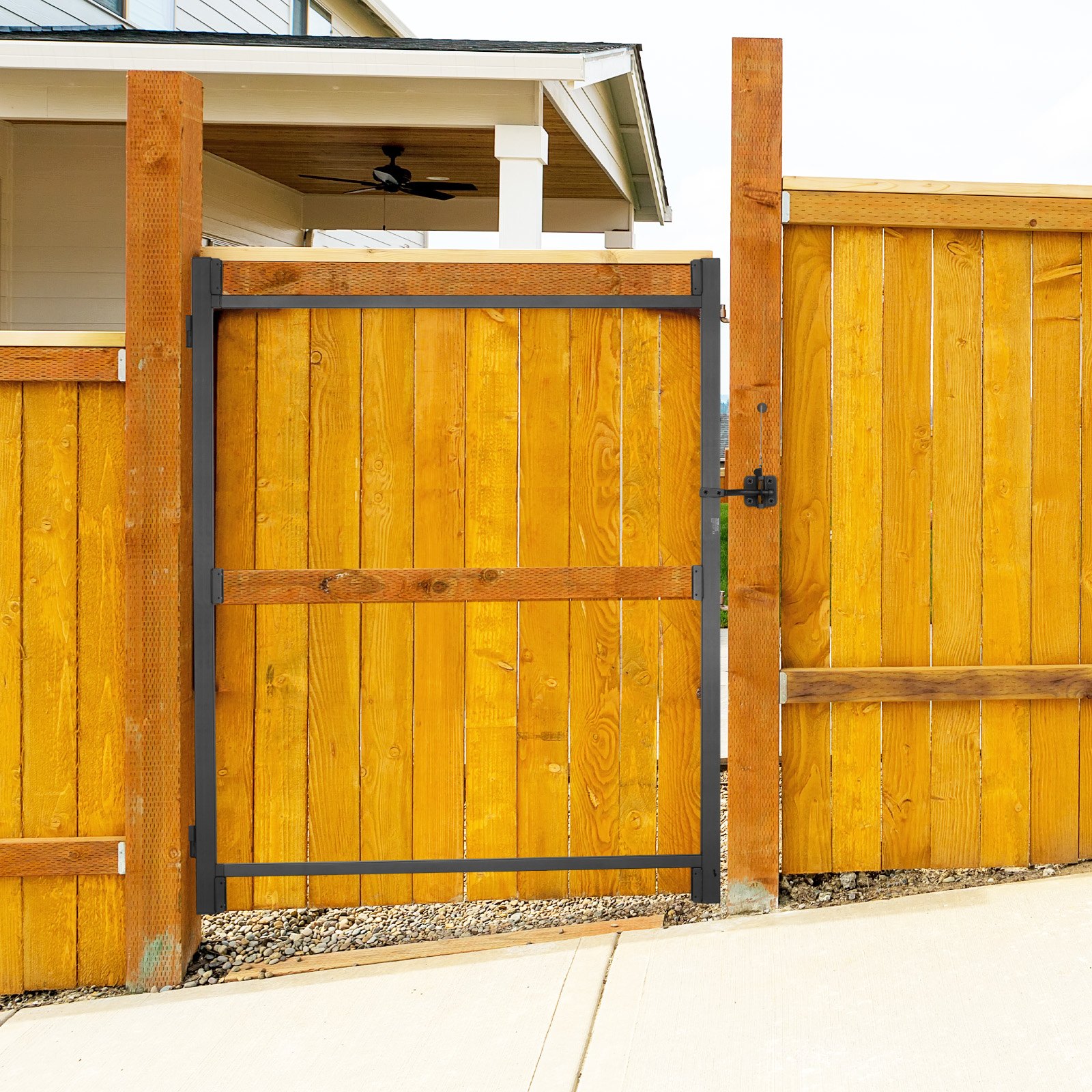 VEVOR Gate Building Kit, Fits 91.5 to 152.4 cm Wide Openings, Up from 182.9 to 213.4 cm High Fence, Adjustable Gate Building Kit, Anti Sag Full Gate Frame Kit with Latch Lock, for Wooden Fence, Iron