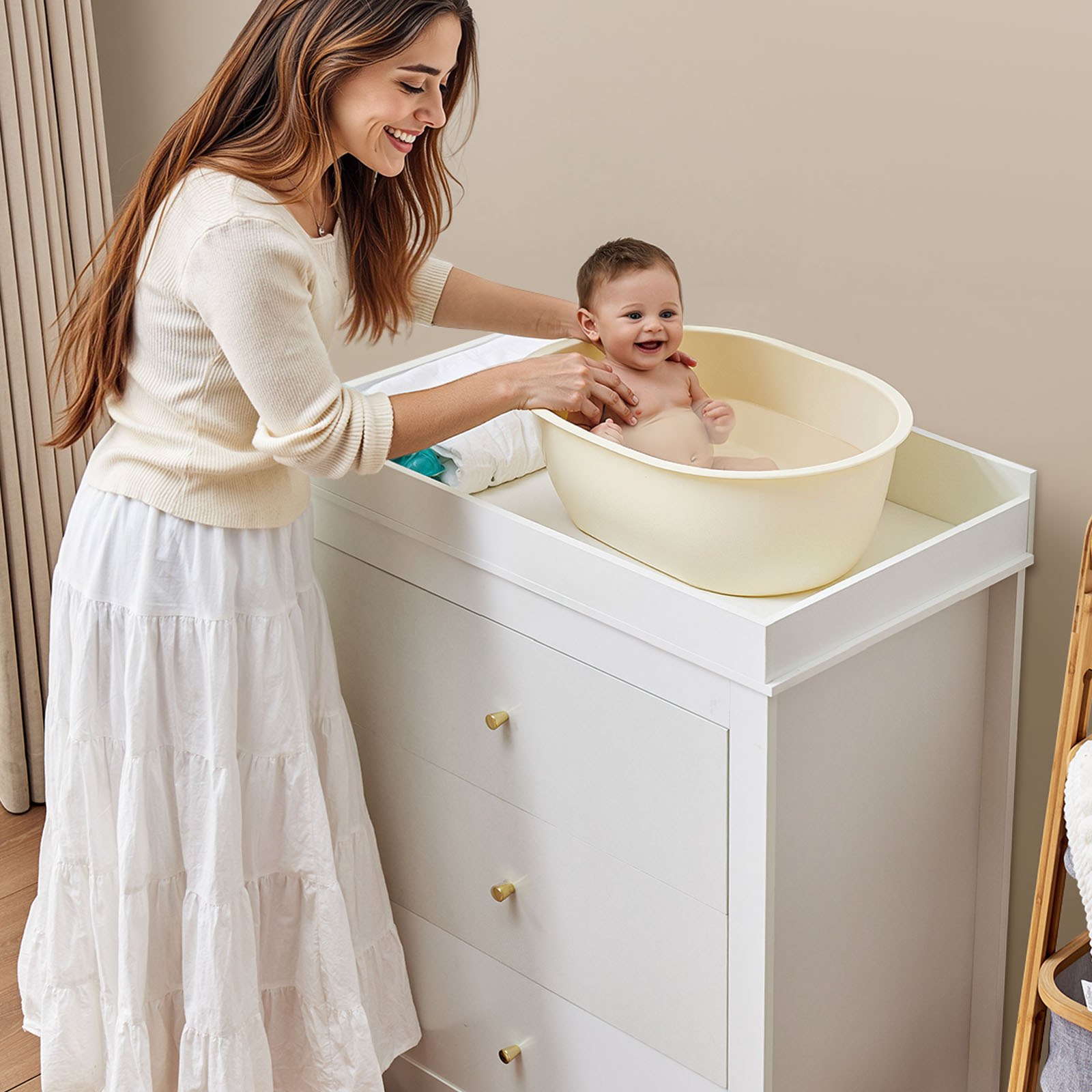 VEVOR Changing Table Dresser, Baby Diaper Change Station with 3 Drawers, Multi-Functional Modern Changing Table Dresser with Storage Organizer Nursery for Children's Room, White