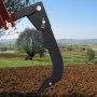 Desgarrador VEVOR con enganche, vástago de 18" de longitud, cuchilla de caja de 4 orificios para tractor, 2 pasadores de posicionamiento, vástago de desgarrador, 2 puntas de arado, dientes de vástago de cuchilla de caja