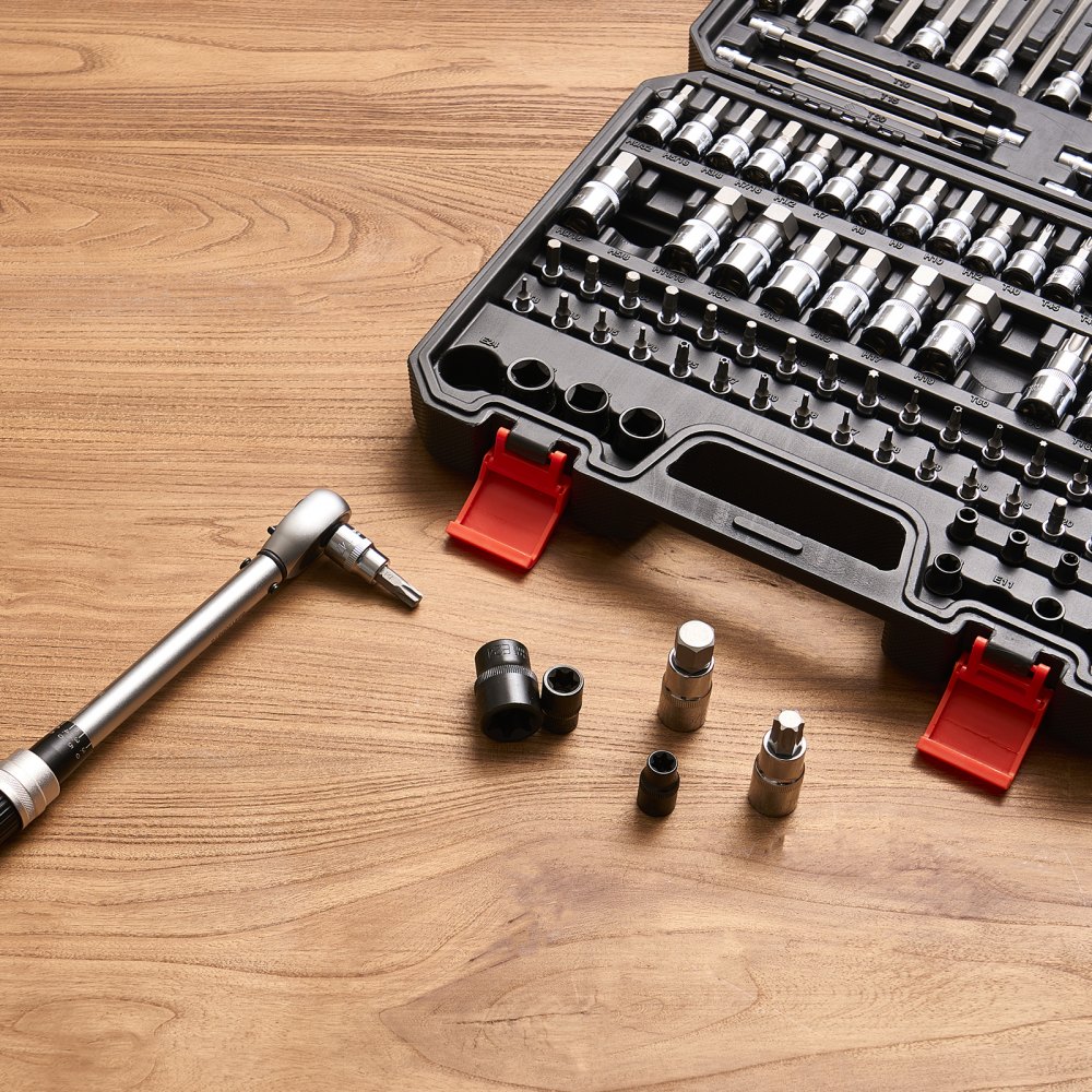 VEVOR Bit Socket Set, 107-Piece SAE and Metric, Hex/Torx/External Torx/Tamper-Proof/Extra Long, S2 Alloy Steel and Cr-V Steel, 1/4 in, 3/8 in, and 1/2 in Drives, with Enhanced Storage Case, Hand Use