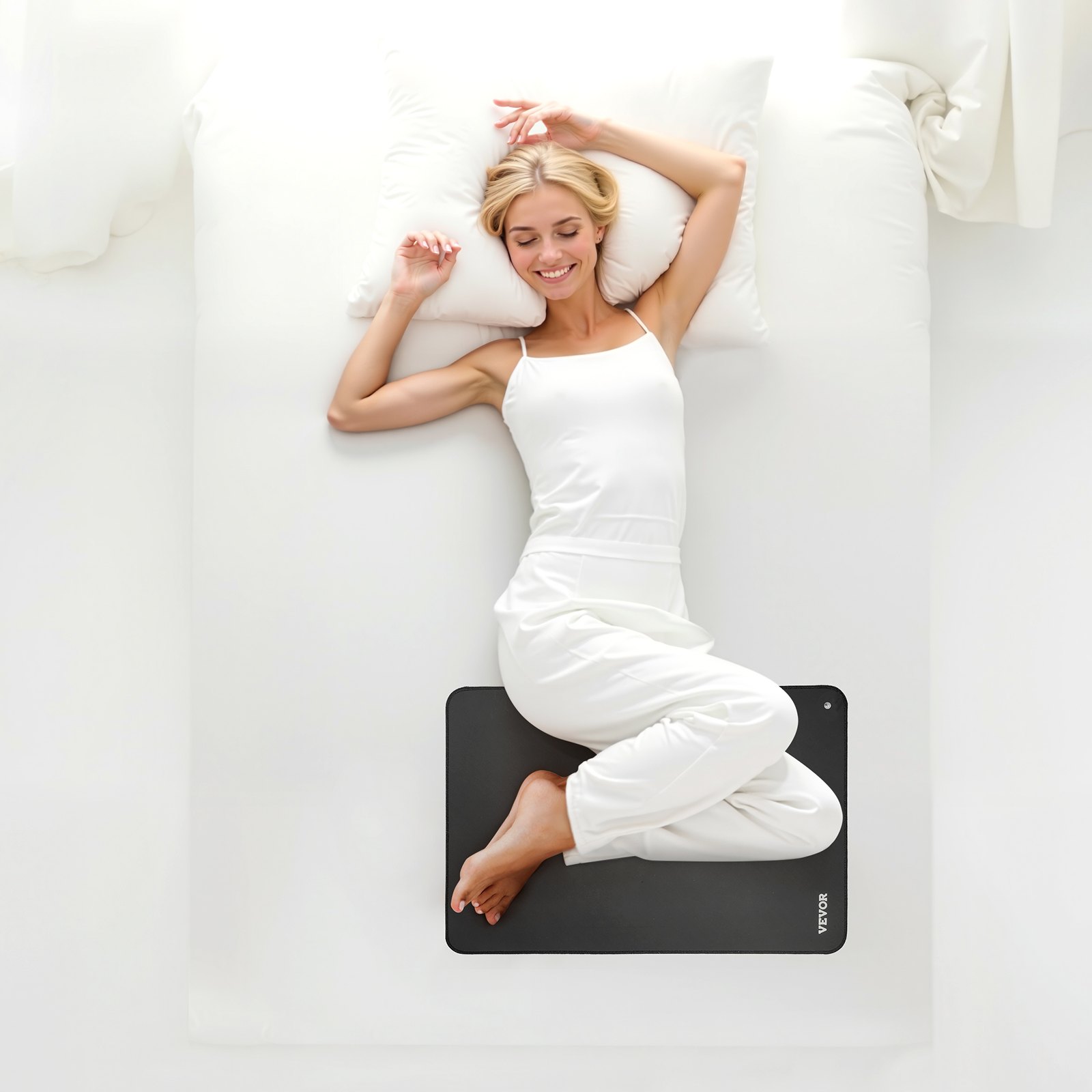 VEVOR Grounding Mat, 600 x 400 mm Anti-Slip PU Leather Earthing Mat, with 15 Feet Grounding Cord, Grounding Pad for Sleep, Boost Energy, Improve Sleep, Reduce Anxiety at Home Office or Work