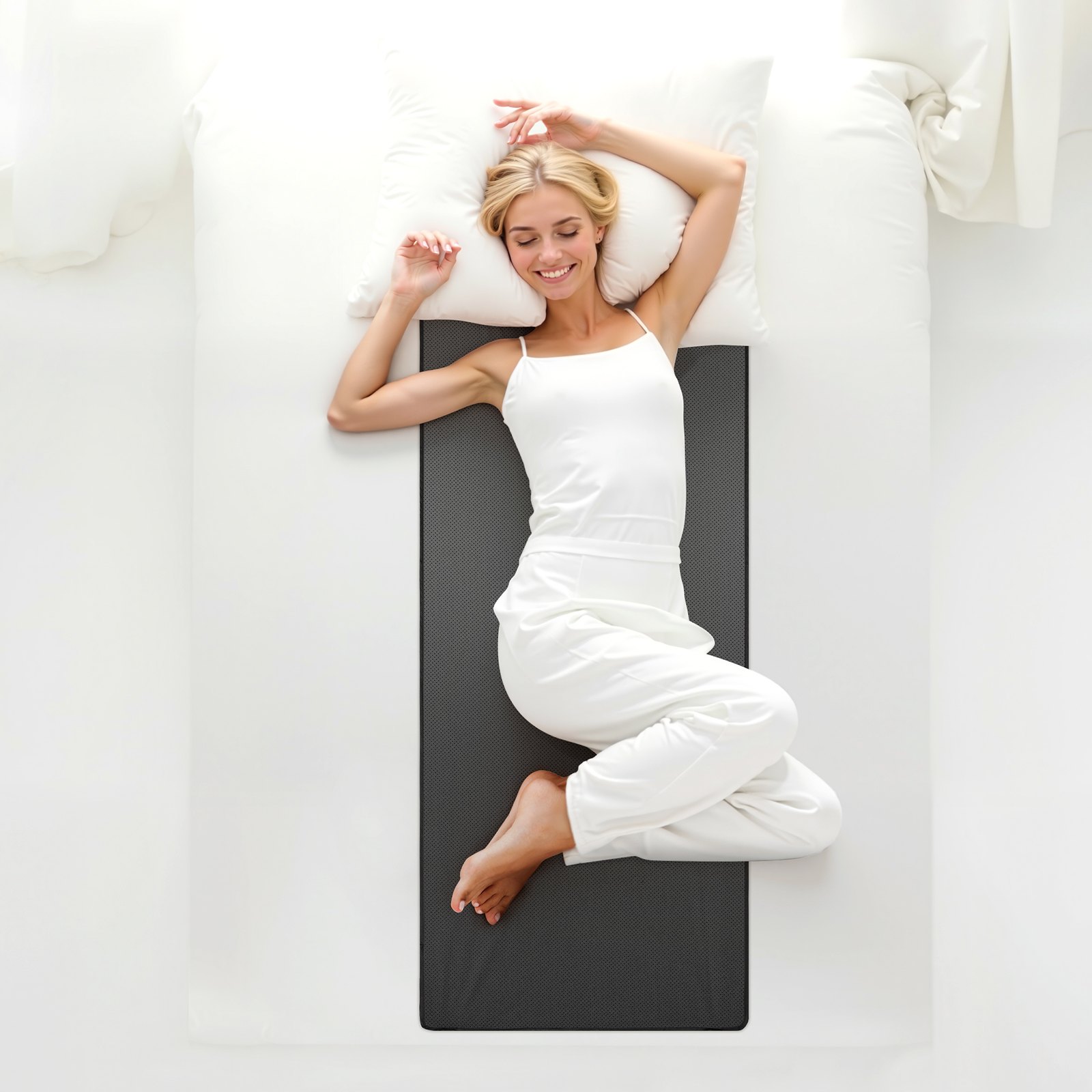 VEVOR Grounding Mat, 680 x 1980 mm Anti-Slip PU Leather Earthing Mat, with 15 Feet Grounding Cord, Grounding Pad for Sleep, Boost Energy, Improve Sleep, Reduce Anxiety at Home Office or Work