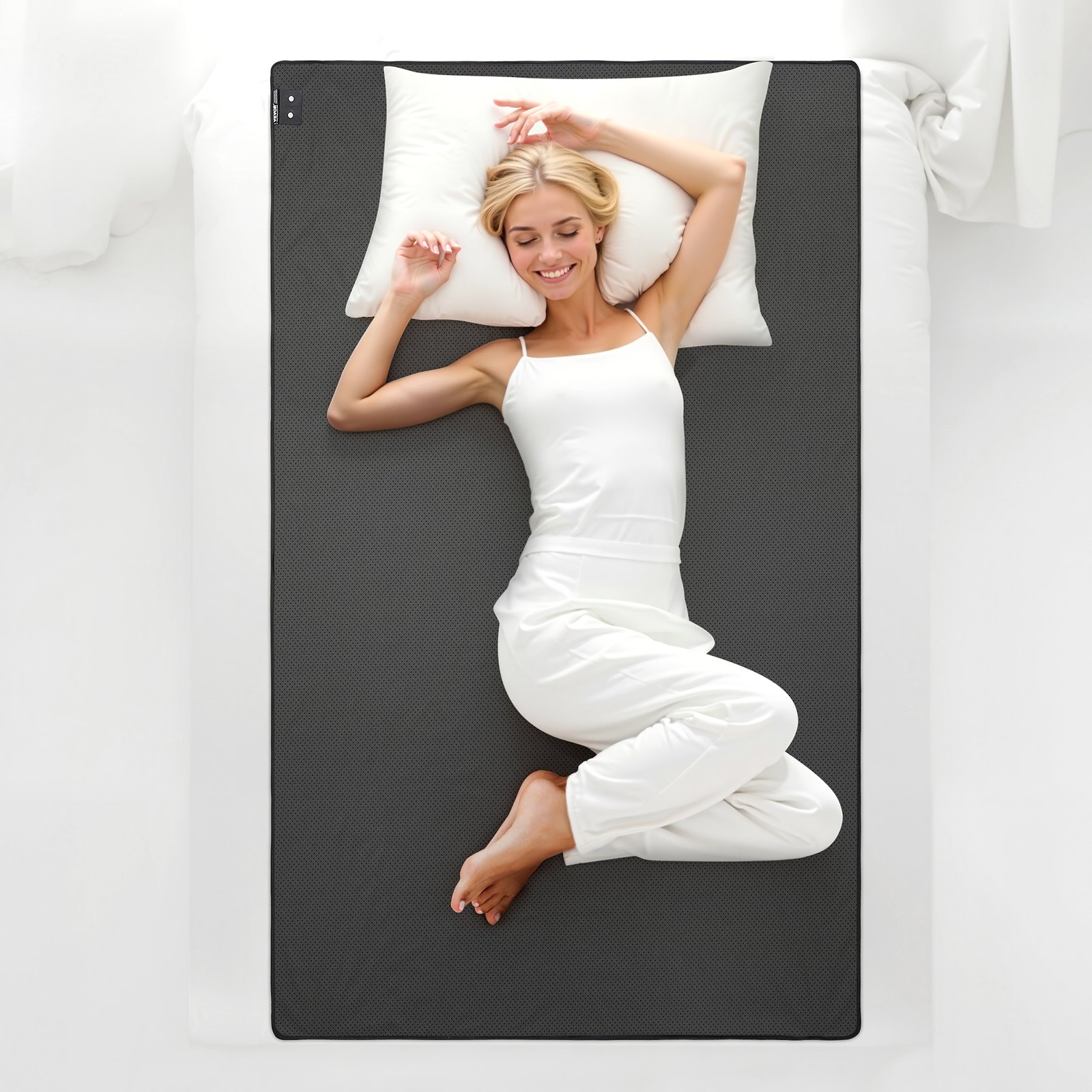 VEVOR Grounding Mat, 1380 x 1980 mm Anti-Slip PU Leather Earthing Mat, with 15 Feet Grounding Cord, Grounding Pad for Sleep, Boost Energy, Improve Sleep, Reduce Anxiety at Home Office or Work