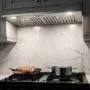 Campana extractora empotrable VEVOR, 800 CFM, 3 velocidades, 30 pulgadas, acero inoxidable, con control por botón, luces LED, filtros deflectores, convertible con o sin conducto, certificación ETL.