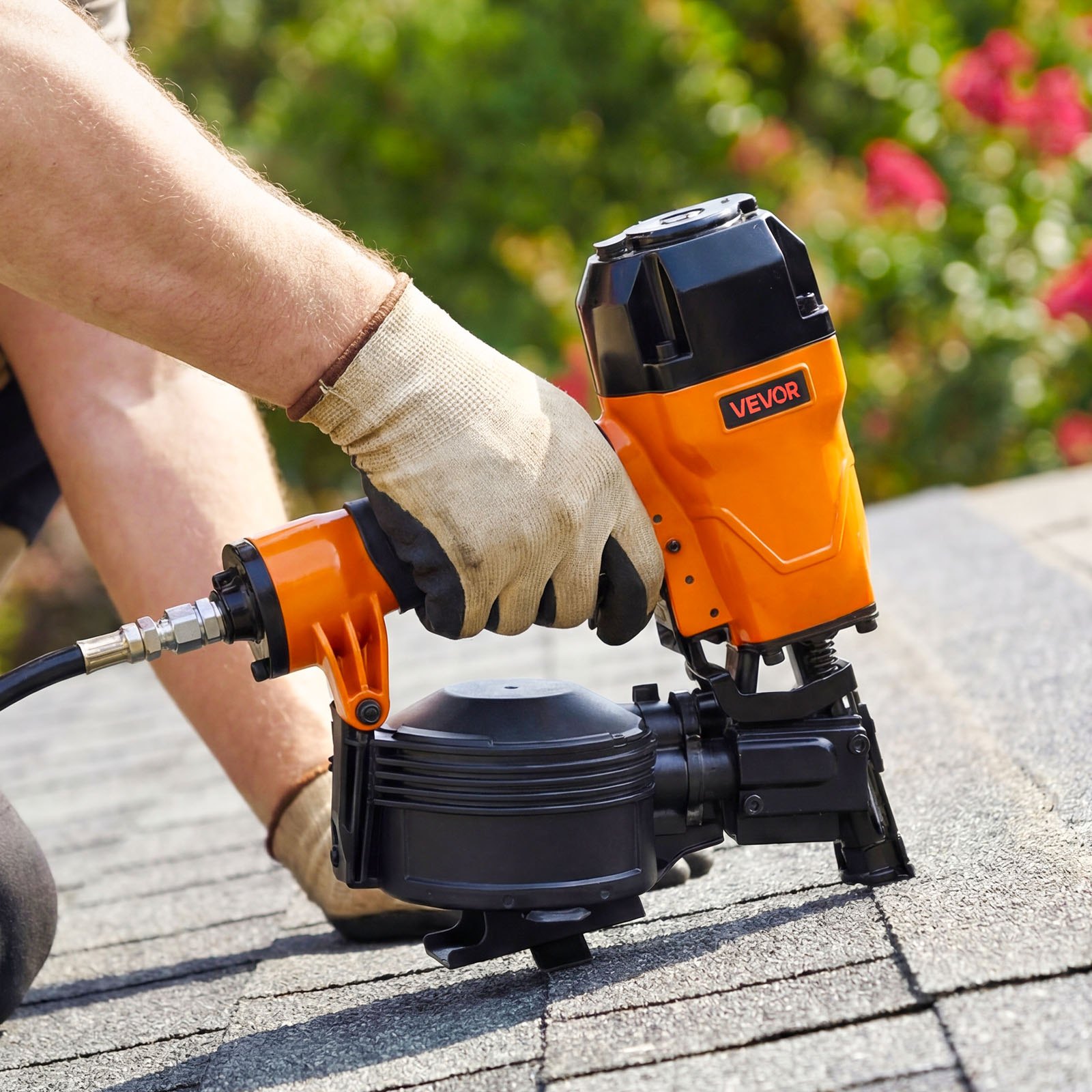 VEVOR Roofing Nailer CN45C, 19mm to 45mm 15 Degree Air Roofing Nail Gun with Two Firing Modes & Tool-Free Depth Adjustment, 4.8-7.5 Bar Pneumatic Coil Nailer for Asphalt Shingles, Roof Sheathing