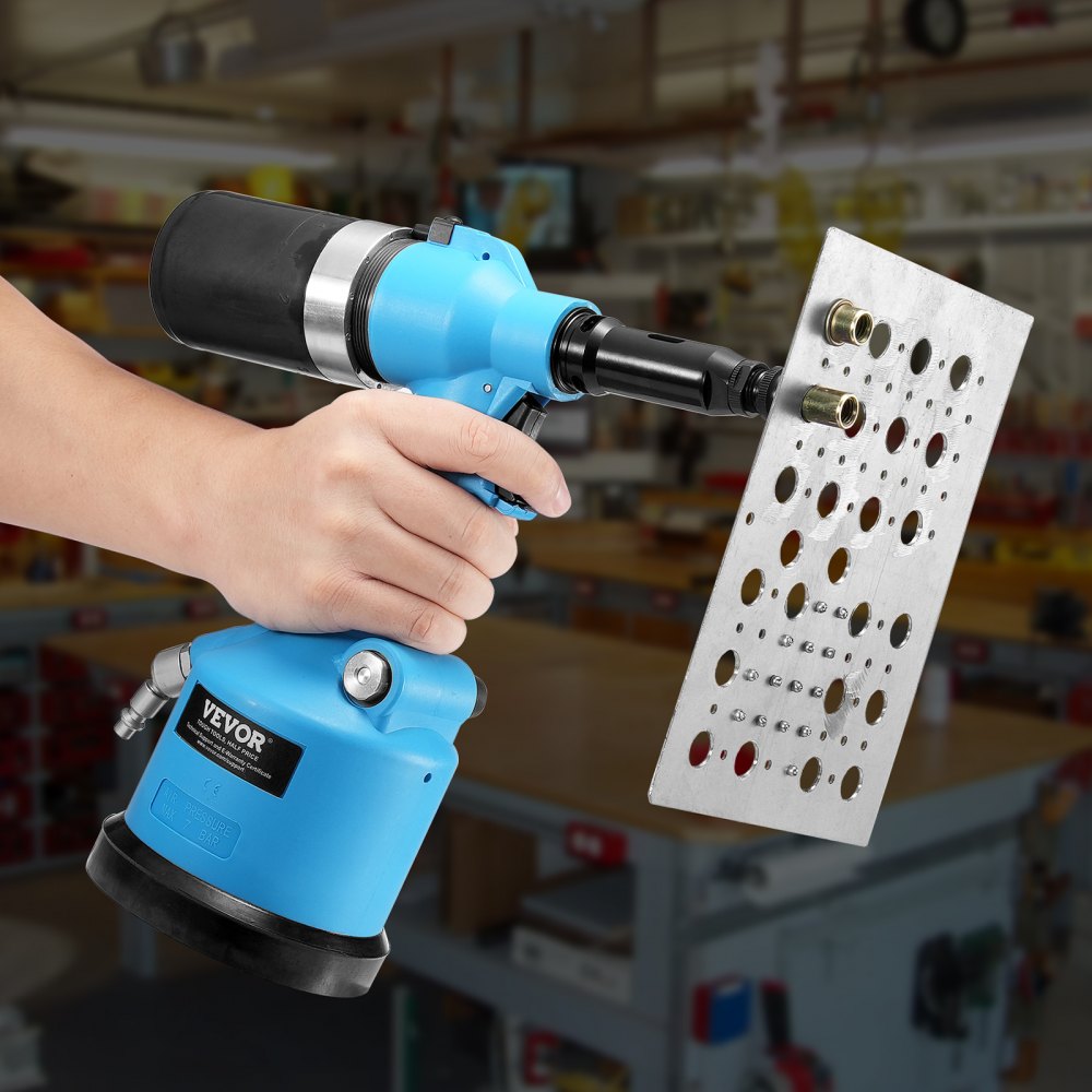 VEVOR Air Riveter, Pneumatic Air Riveter, 20.2KN Pulling Force Pop Rivet Gun Tool Kit, Heavy Duty Air Hydraulic Rivet Gun for Mechanic Tool, Construction, Home Improvement - With 13 Size Nose Pieces