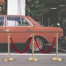 VEVOR stĺpik so zamatovým lanom, 6-balený stĺpik Crowd Control so 4ks 5FT červenými zamatovými lanami, nerezová oceľová bariérová deliaca čiara s naplniteľnou základňou a loptičkou na párty v múzeu svadby