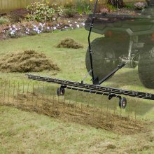 VEVOR Tow Behind Dethatcher, 1.5m Tow Dethatcher with 24 Steel Tines, Lawn Dethatcher Rake for ATV or Mower, Tow Behind Lawn Rake with Lift Handle for Leaves, Pine Needles, and Grass