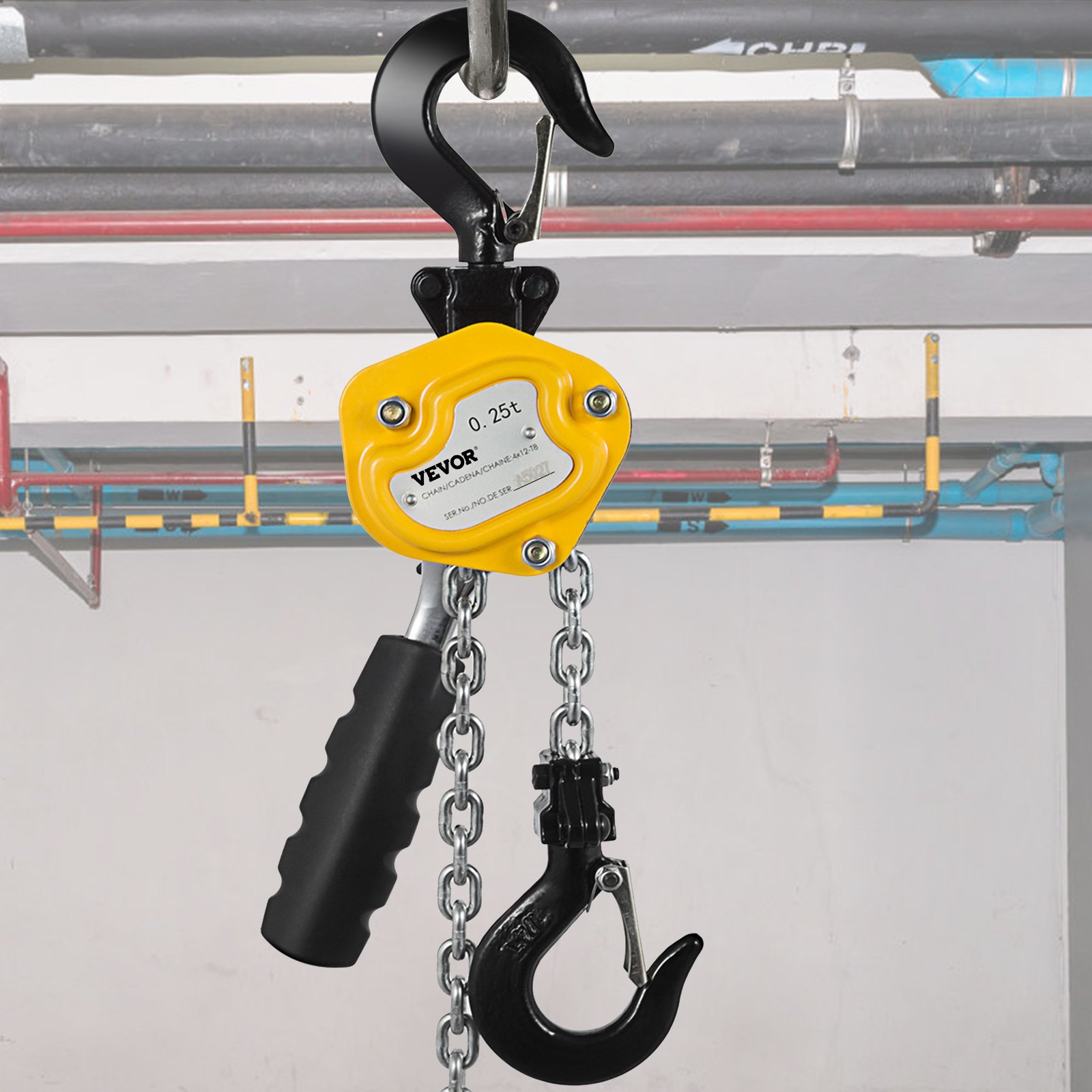VEVOR 550LBS Manual Lever Chain Hoist, 1/4 Ton 5FT G80 Mini Come Along Ratchet Puller Hoist with Hook for Warehouse Building Automotive Machinery