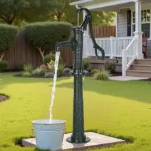 VEVOR Well Hand Pitcher Pump, 20 ft Max Lift, Antique Cast Iron Manual Hand Water Pump with Heightening Base, NPT 1-1/4 in Connection, Easy Installation, for Outdoor Garden, Pond, Yard, Farm, Green