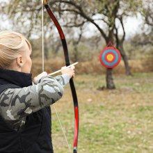 VEVOR Archery Target, 5 Layers 20" Arrow Target, Traditional Solid Straw Στρογγυλό τόξο σκοποβολής στόχου τοξοβολίας, Χειροποίητος στόχος βέλους, χρωματιστός στόχος σχοινιού για εξάσκηση σκοποβολής για κυνήγι στην πίσω αυλή