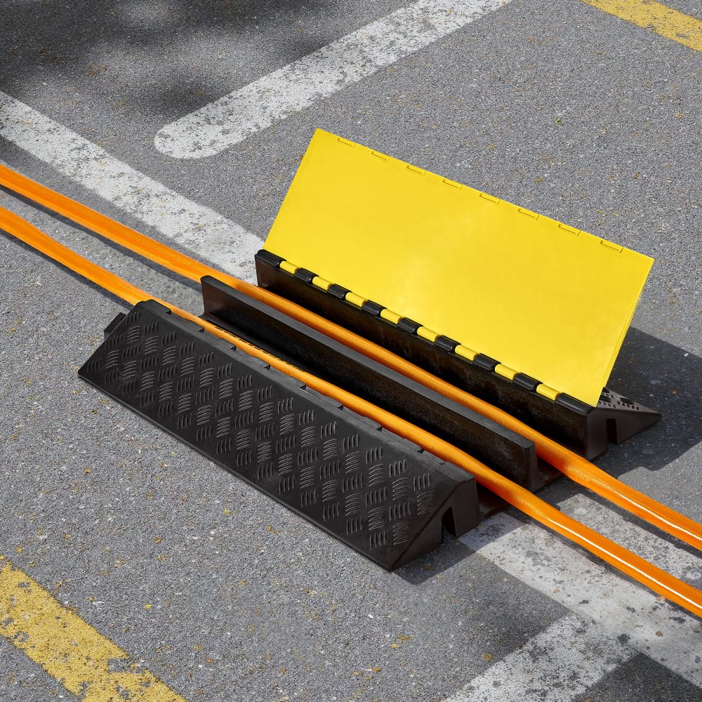 VEVOR Cable Protector Ramp, 22,000 lbs/axle Capacity, 2 Channel Heavy Duty Rubber Cord Hose Wire Cover, 4 x 3 in Channel, Traffic Speed Bump with Flip-Open Top Cover, for Indoor Outdoor Use, 1 Pack