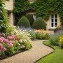 Borde de jardín VEVOR de plástico de 30,5 m x 3,8 cm con 120 estacas, sin necesidad de excavar, rollo flexible para césped, resistente a los rayos UV, ideal para caminos, parterres y adoquines de jardín.