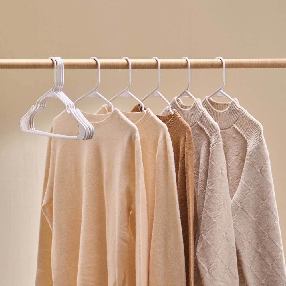 VEVOR Hangers, 0.2 in Ultra-Thin, 50 Pack White Plastic Hangers with Stable Triangular Top Structure & Wider Notch Design , Non-Slip Space Saving Hangers, Fit for T-Shirt, Shirt, Sling & Pant