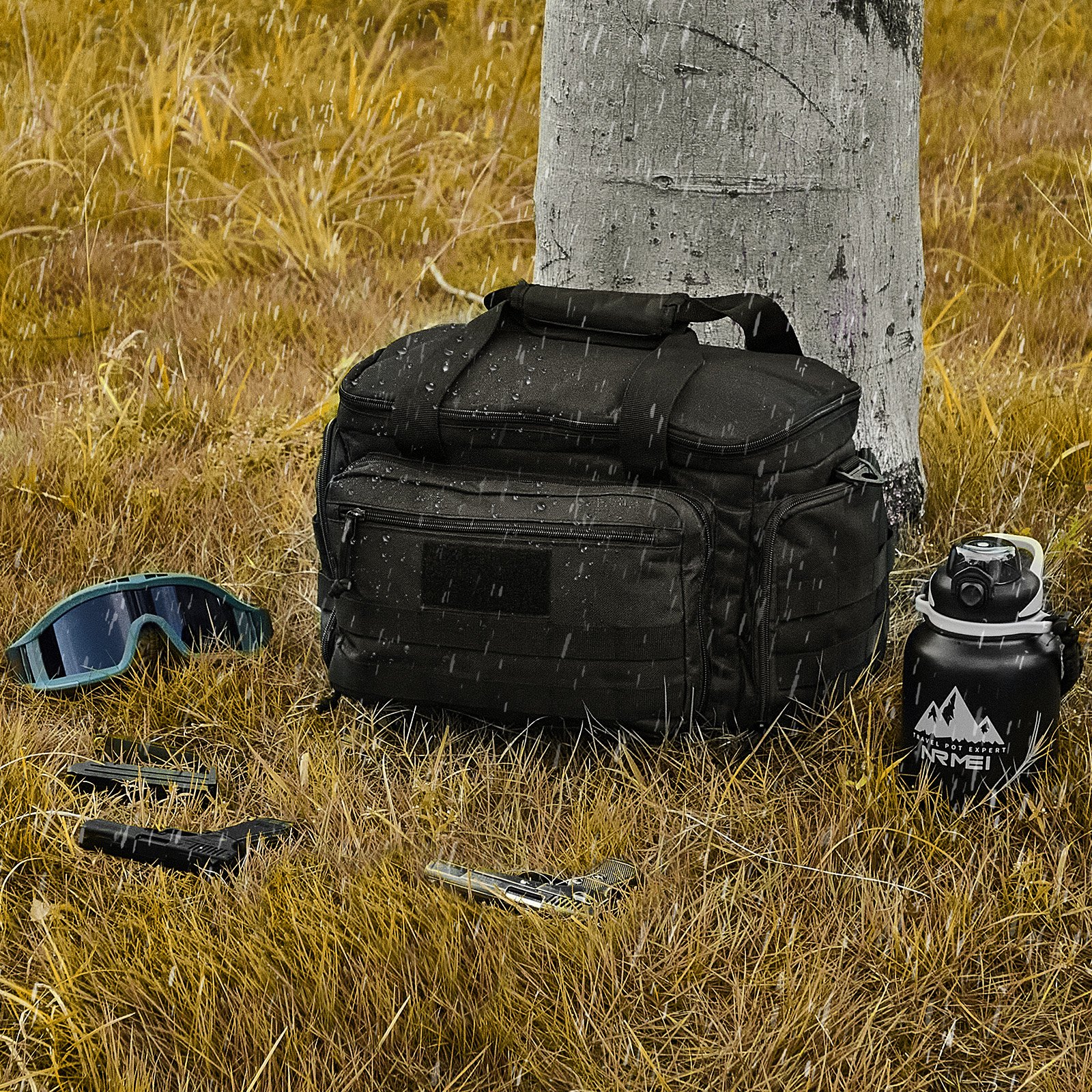 VEVOR Range Bag for 4 Pistols, Tactical Gun Range Bag with 3 Detachable Baffles & 6 Magazines, Firearm Shooting Handgun Bag for Outdoor Hunting Shooting Pistol Bag with Single Shoulder Strip, Black