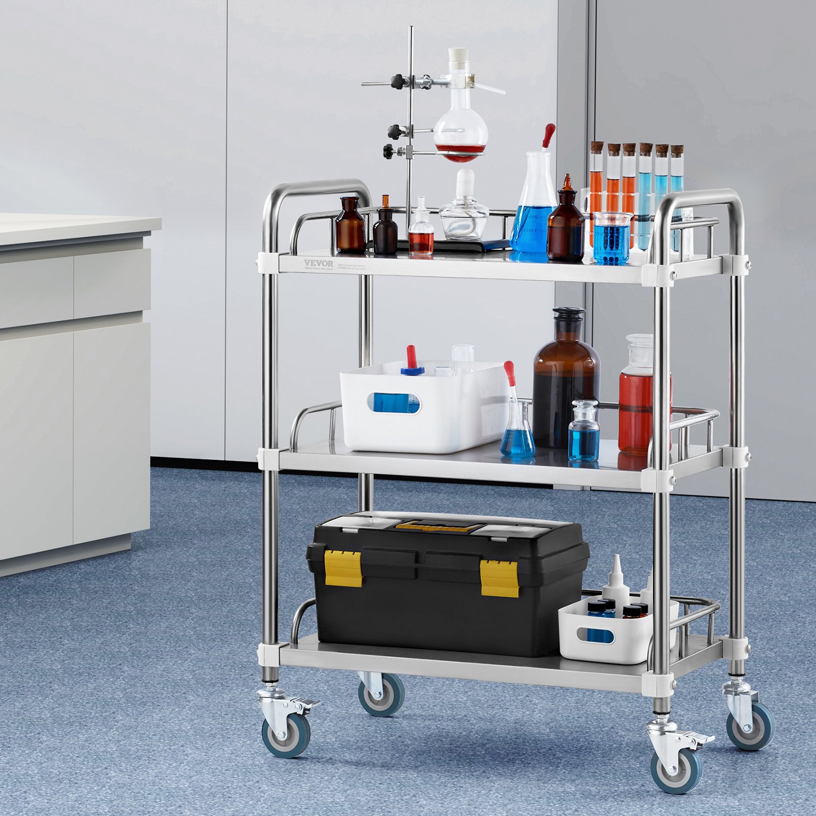 Laboratorní vozík VEVOR, 3-policový vozík z nerezové oceli, laboratorní servírovací vozík s otočnými kolečky, stomatologický vozík pro kliniku, laboratoř, nemocnici, salon, 26,38" x 15,55" x 34,13