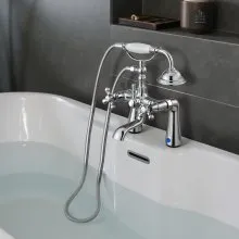 VEVOR Clawfoot Tub Faucet, Deck Mount Bathtub Faucets with Handheld Shower, Vintage Polished Chrome Clawfoot Tub Filler Faucet Shower Kit with 360° Rotation Spout & 59-inch Long Hose for Bathtubs