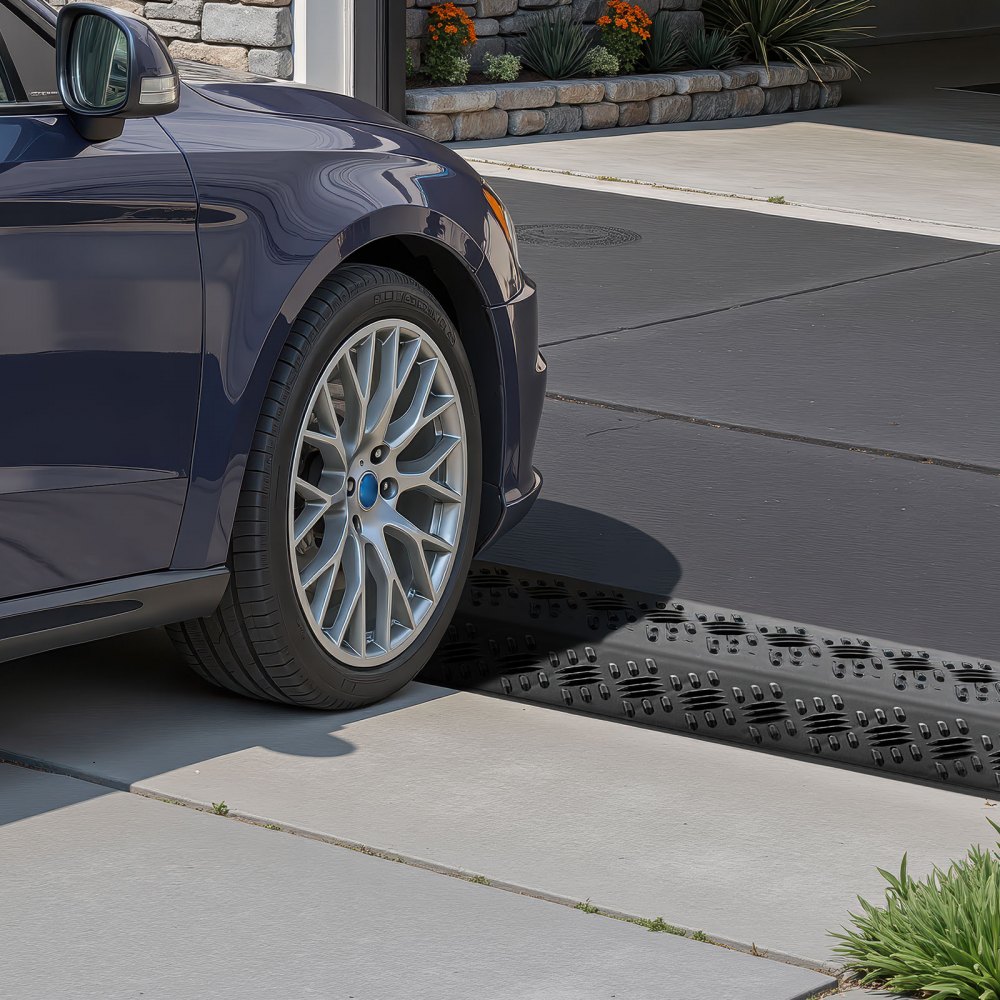 VEVOR Drop Over Cable Cover, 17,500 lbs/Axle Load Capacity, Heavy Duty Cable Hose Protector Ramp, Floor Cord Cover, for High Walking Traffic Areas, Indoor, Outdoor, Home, Office, Warehouse, 1 Pack