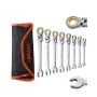 VEVOR Flex-Head Ratcheting Wrench Set, 8-piece Combination Wrench Set with Roll-up Pouch, Cr-V Steel Flexible Ratcheting Wrench Set Metric 8 mm to 17 mm, Ideal for General Household, Auto Repairs